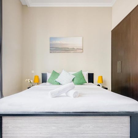 Overlooking Marina Canal 1Br Close To Mall, Promenade & Beach, Bay Central 1, Dubai Marina By Deluxe Holiday Homes Экстерьер фото