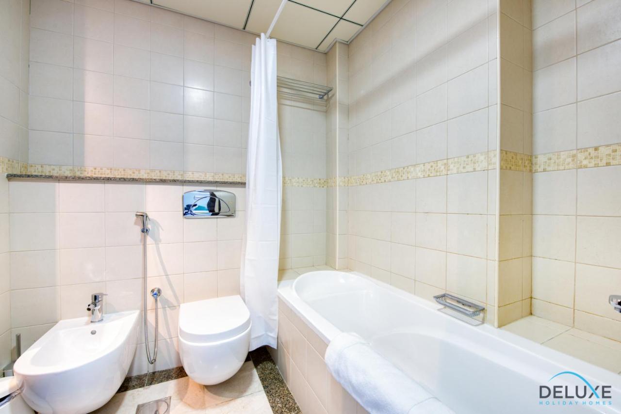 Overlooking Marina Canal 1Br Close To Mall, Promenade & Beach, Bay Central 1, Dubai Marina By Deluxe Holiday Homes Экстерьер фото